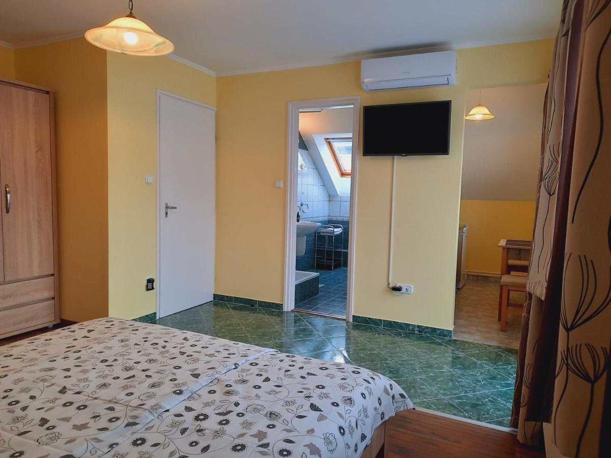 Apartmanhaz King Хевиз Экстерьер фото
