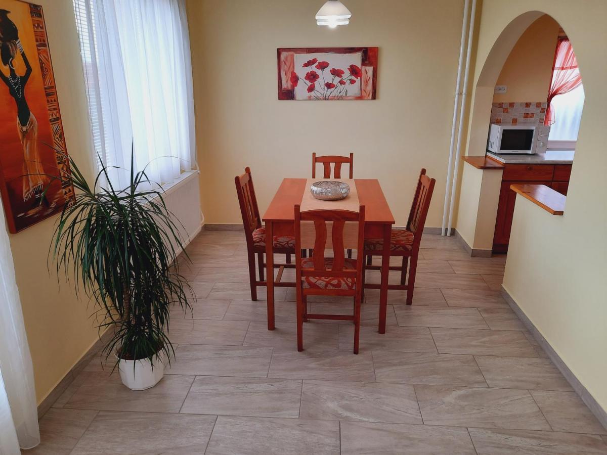Apartmanhaz King Хевиз Экстерьер фото