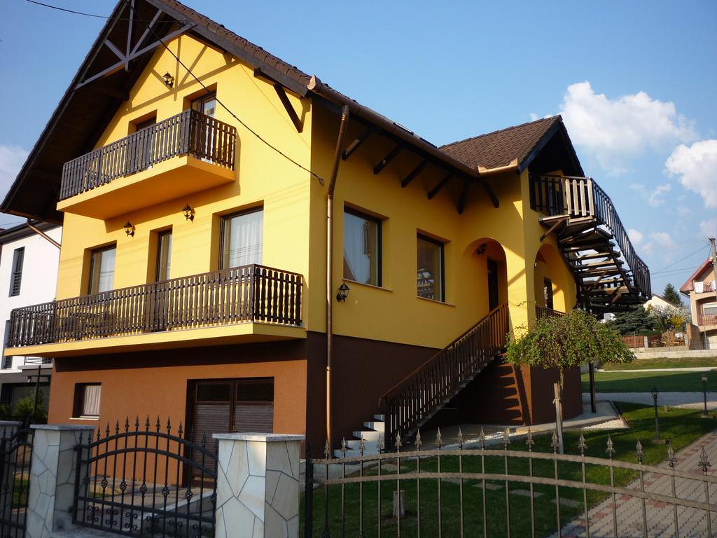 Apartmanhaz King Хевиз Экстерьер фото